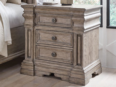 Lullora Furniture - Ashley Furniture - Blairhurst Bedroom - Dresser and Mirror / Light Grayish Brown - B916B1