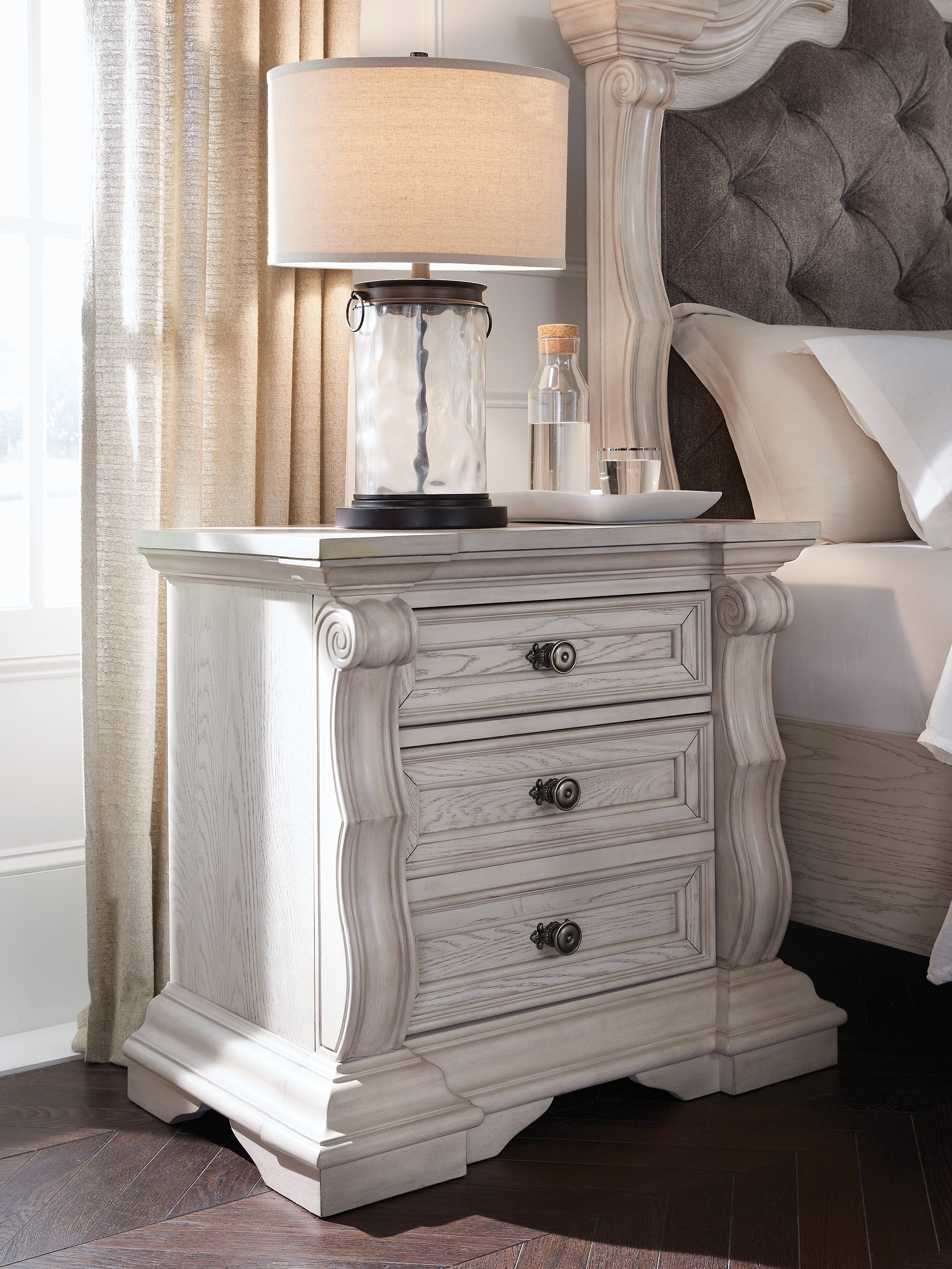 Lullora Furniture - Ashley Furniture - Bruchandi Bedroom - Three Drawer Night Stand / Antique White - PCB948-93