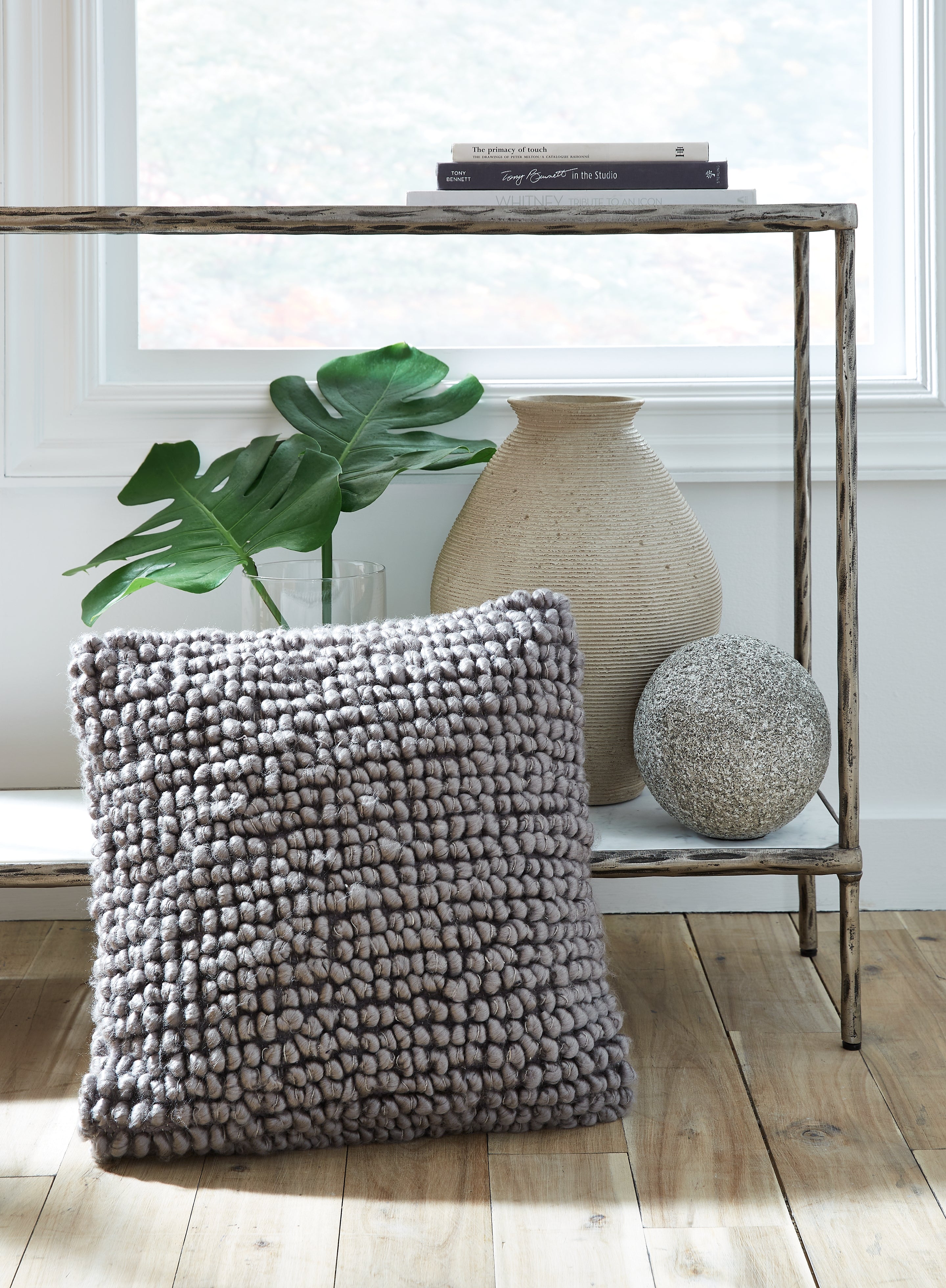 Lullora Furniture - Ashley Furniture - Aavie Pillows - Pillow (4/CS) / Gray - A1000977