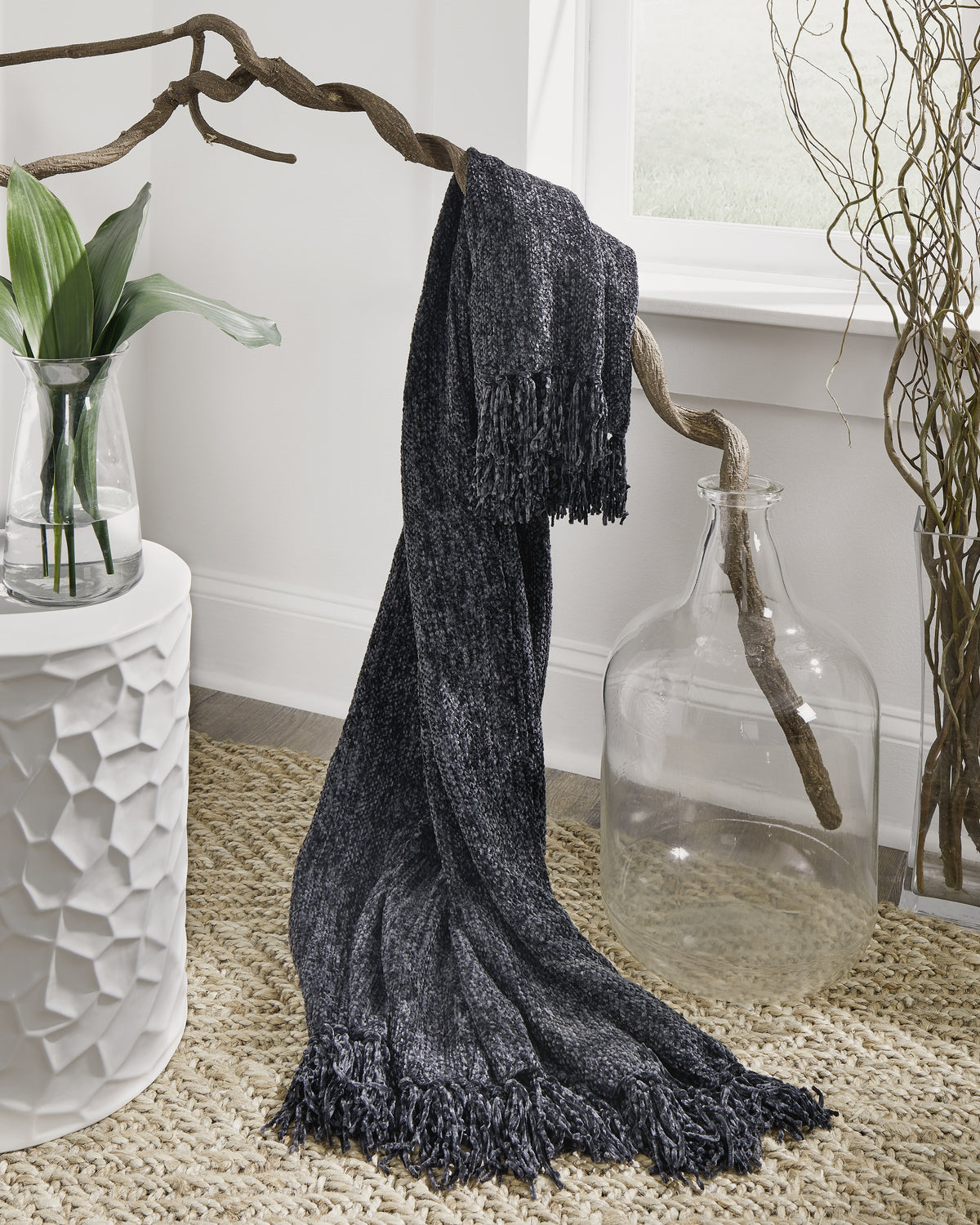 Lullora Furniture - Ashley Furniture - Tamish Throw (Set of 3) - Throw (3/CS) / Black - A1001027