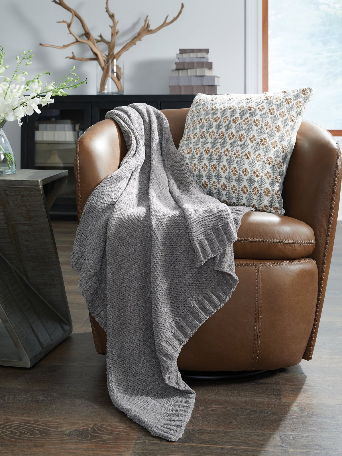 Lullora Furniture - Ashley Furniture - Anawood Throw (Set of 3) - Throw (3/CS) / Gray - A1001097