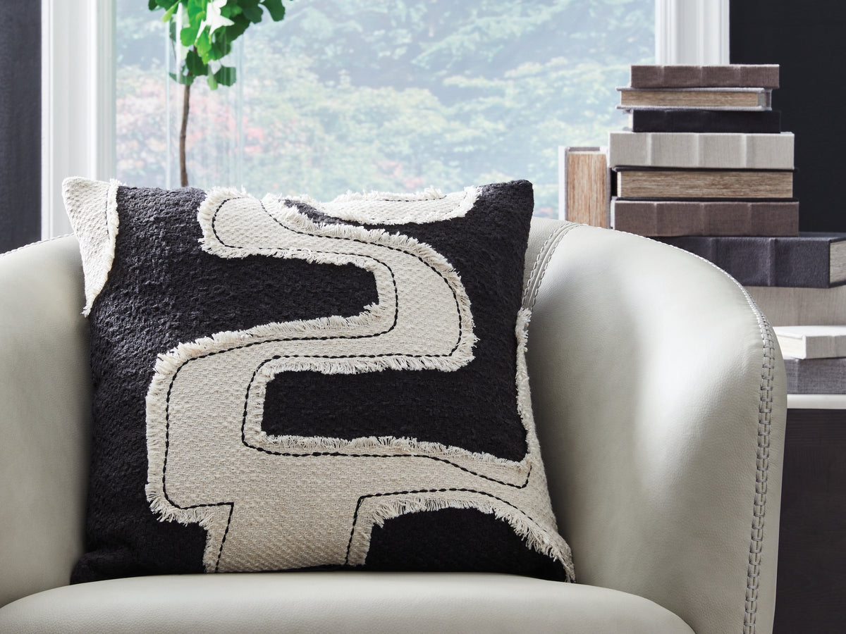 Lullora Furniture - Ashley Furniture - Veerbank Pillows - Pillow (4/CS) / Black/Beige - A1001114
