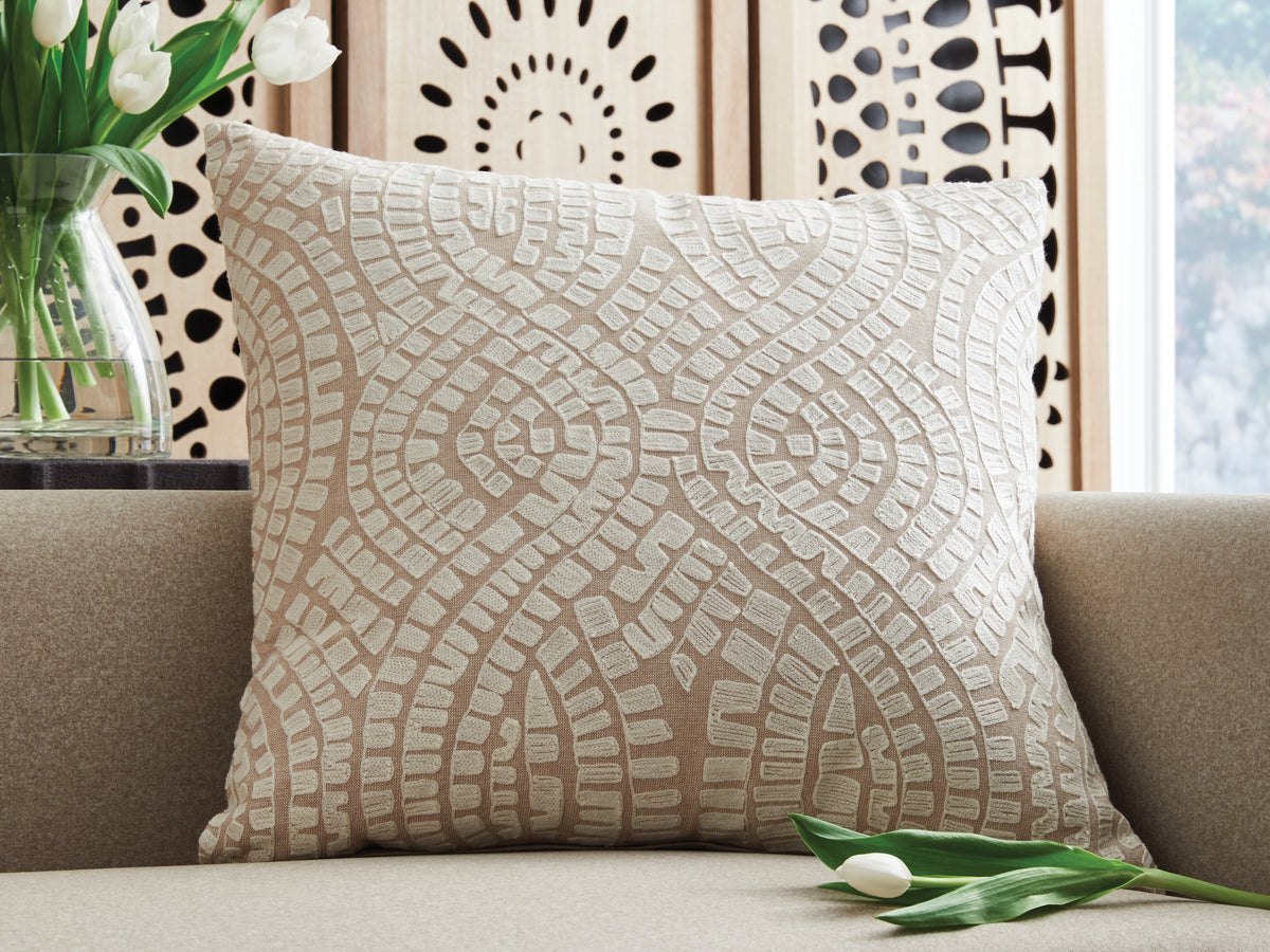 Lullora Furniture - Ashley Furniture - Cortlen Pillows - Pillow (4/CS) / Beige/Ivory - A1001122