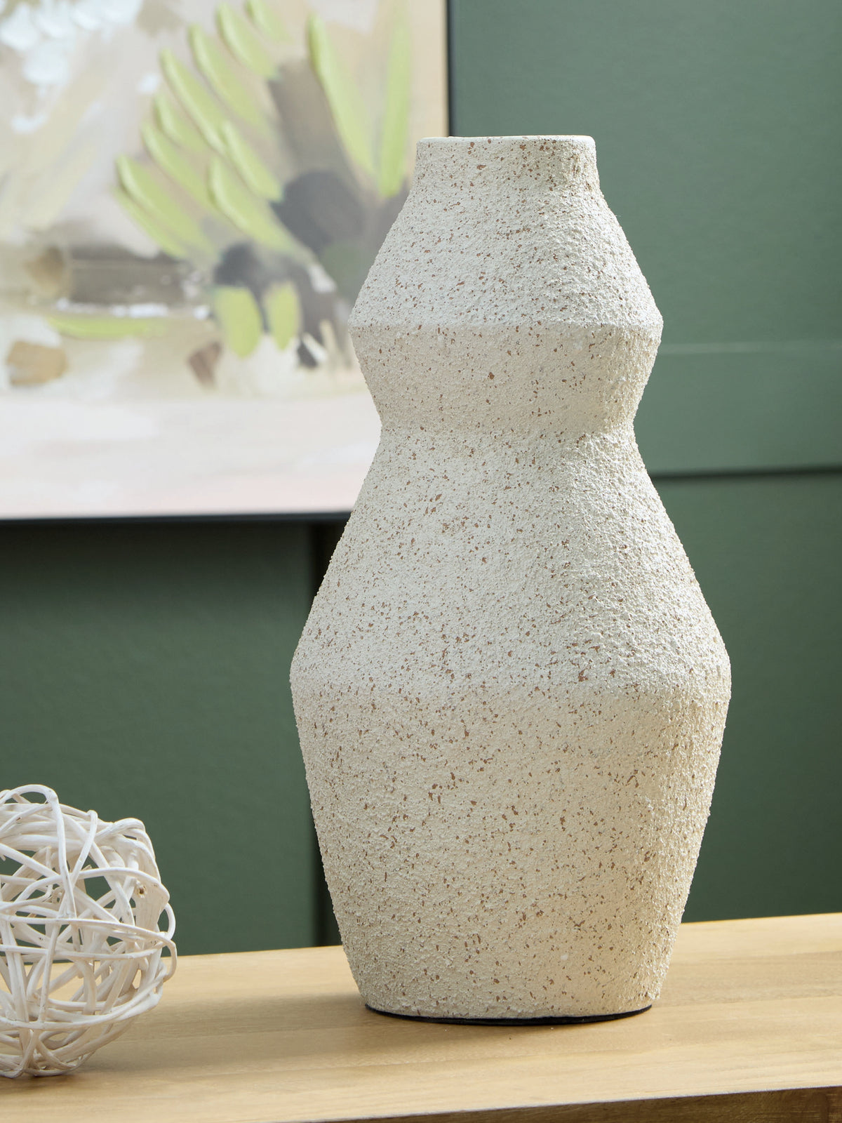 Lullora Furniture - Ashley Furniture - Dawthorne Vase - Vase / Cream - A2000850