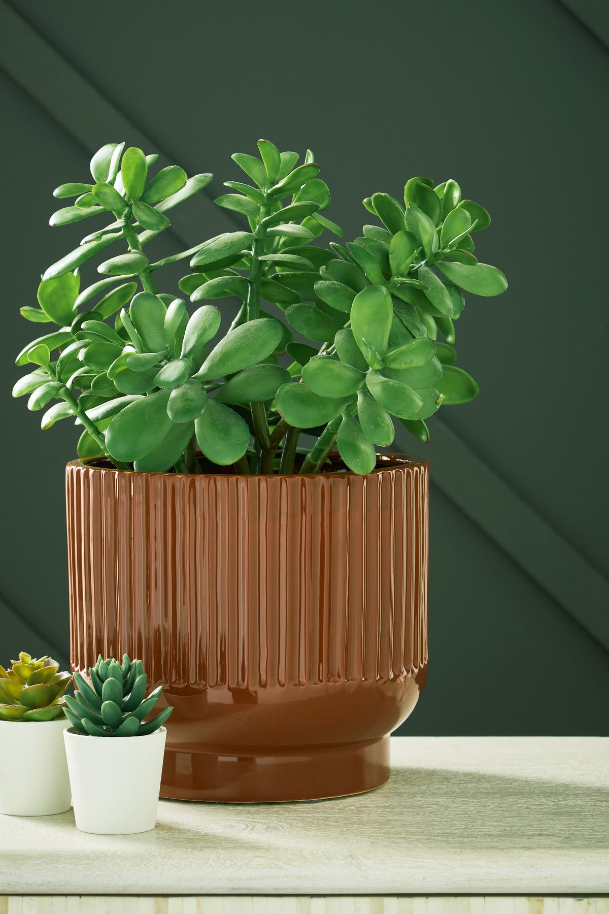 Lullora Furniture - Ashley Furniture - Avalyah Vase - Vase / Burnt Umber - A2900022V