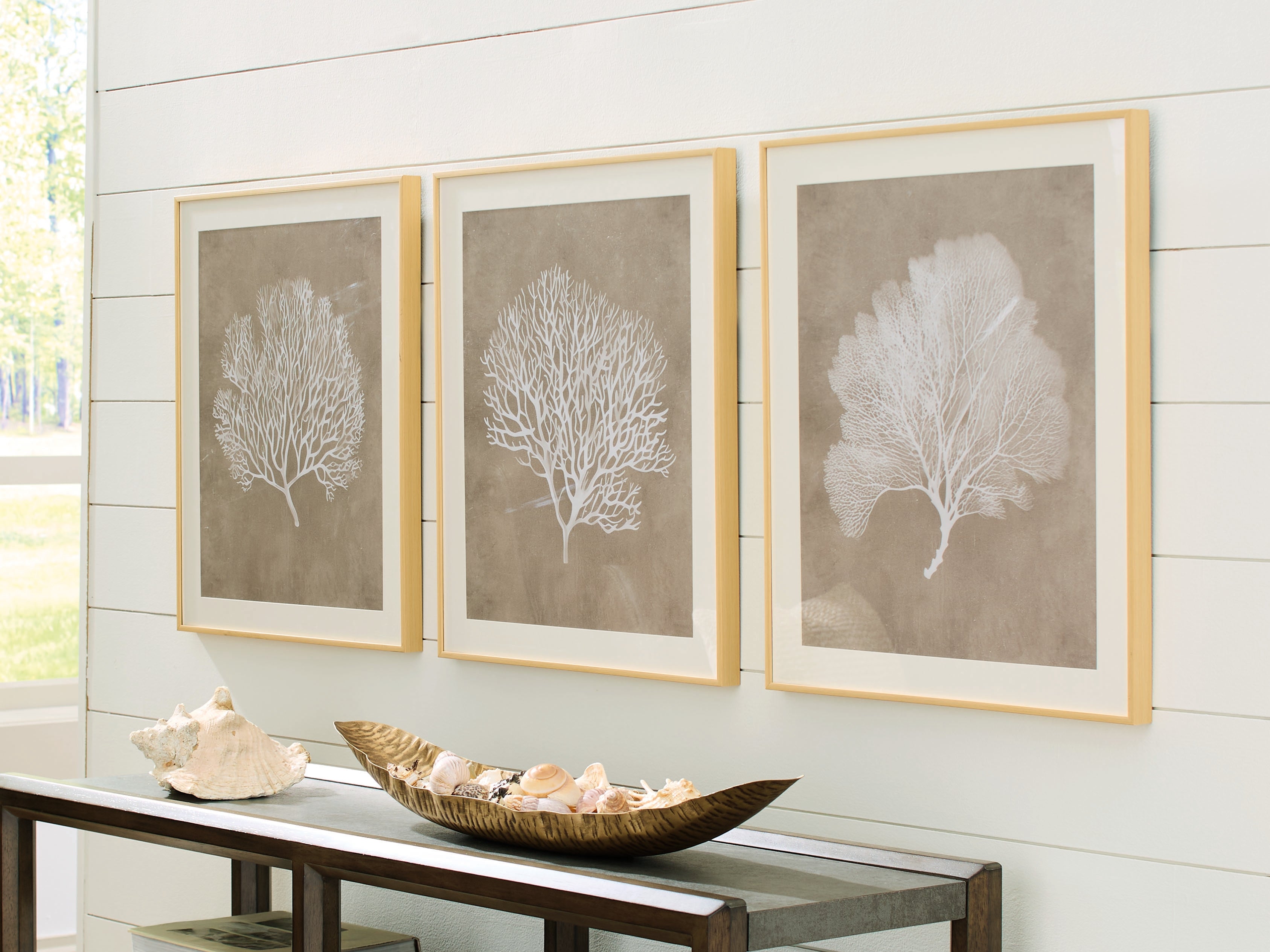 Lullora Furniture - Ashley Furniture - Hendridge Wall Decor - Wall Art Set (3/CN) / Taupe/White - A8000486