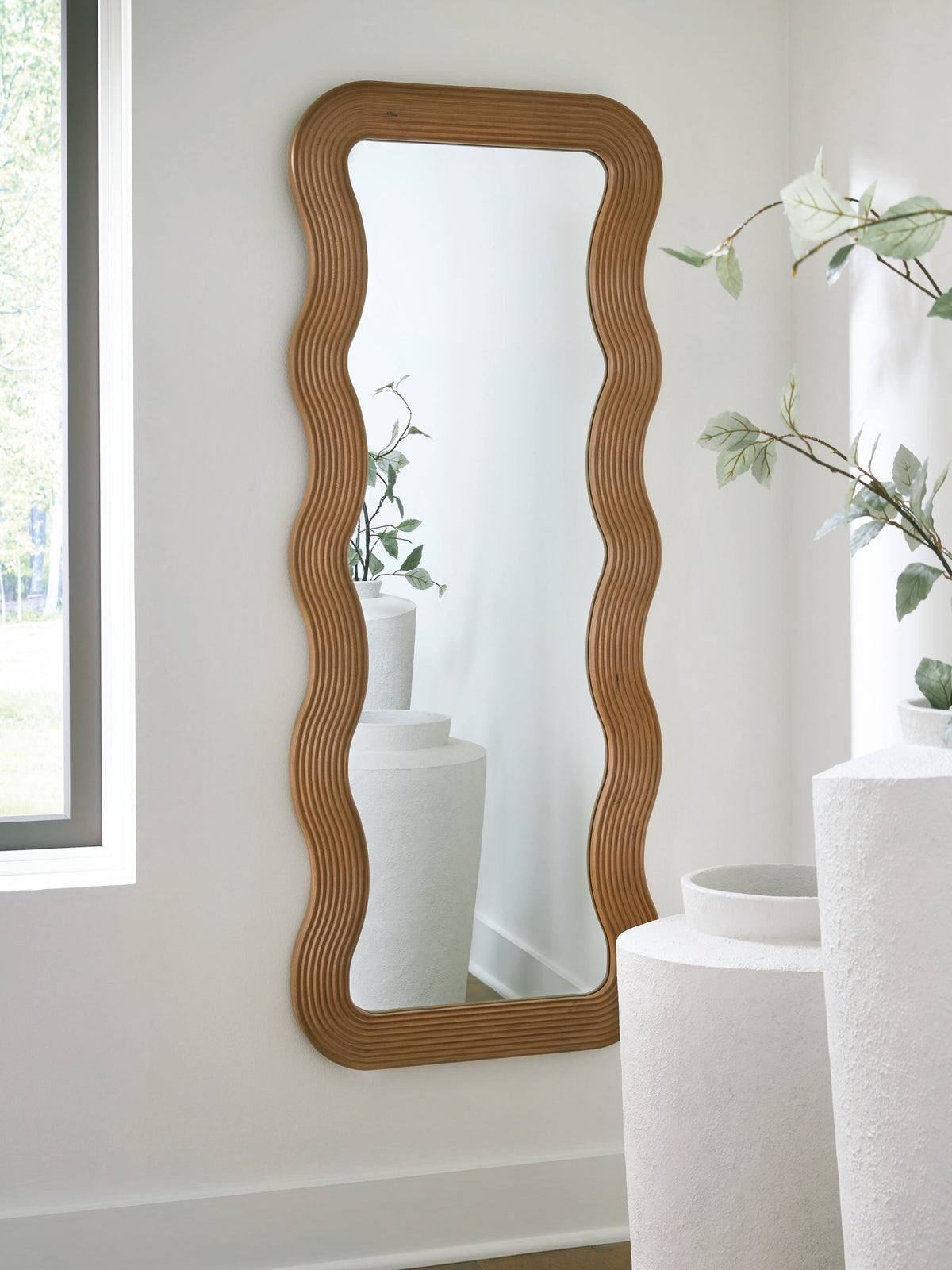 Lullora Furniture - Ashley Furniture - Ellisonville Mirror - Floor Mirror / Brown - A8010413