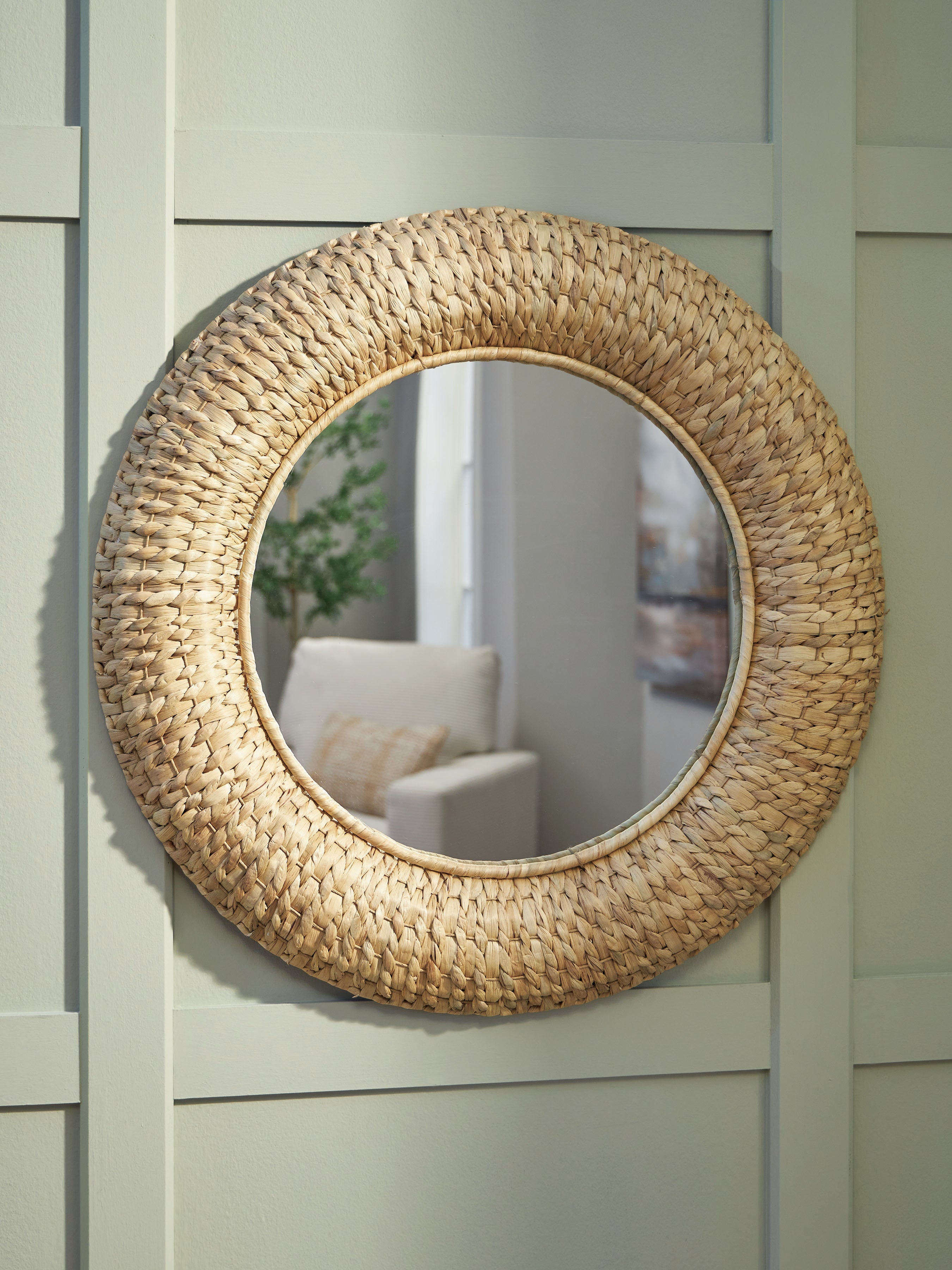 Lullora Furniture - Ashley Furniture - Briggsburg Mirror - Accent Mirror / Natural - A8010437