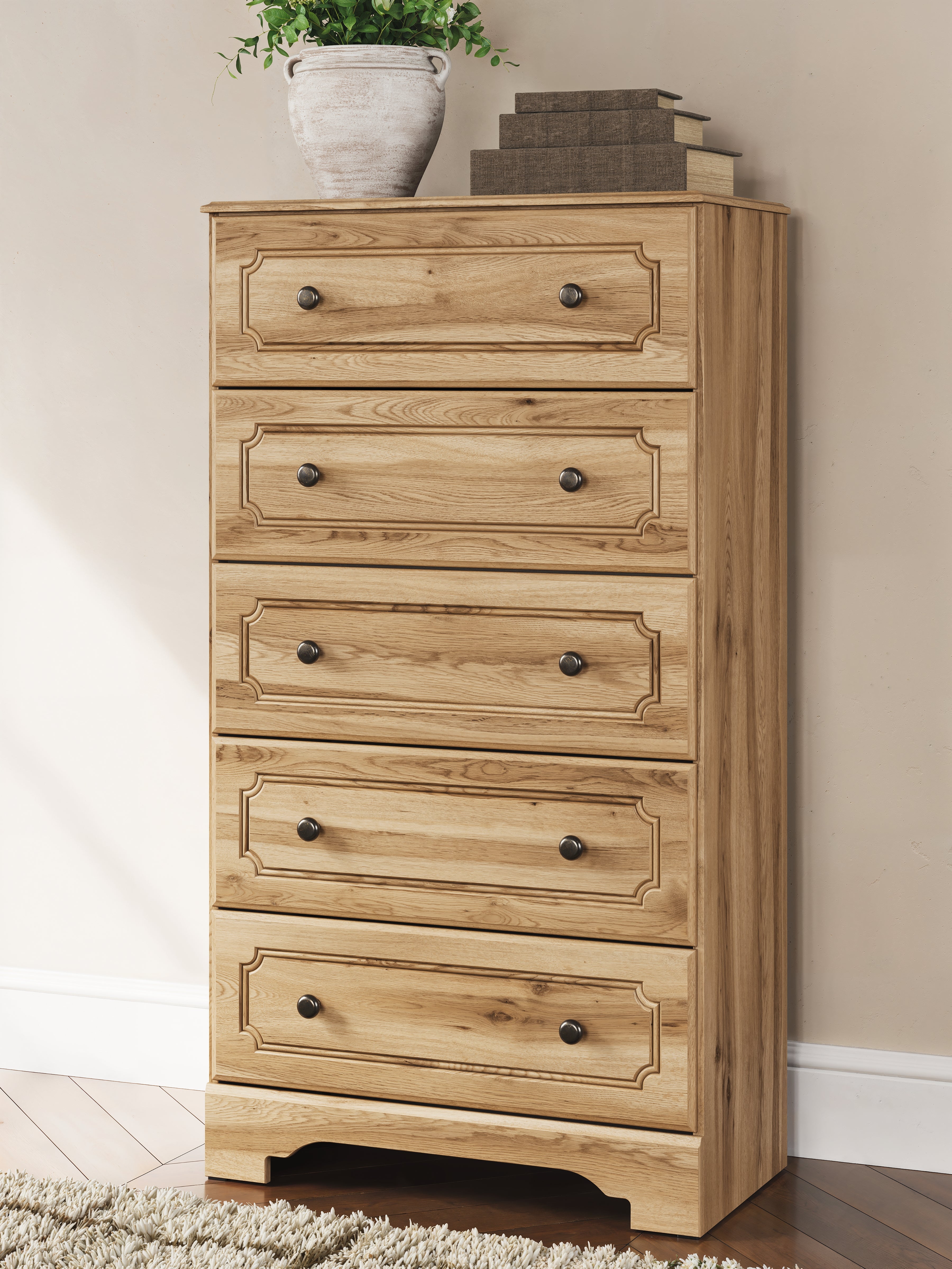 Lullora Furniture - Ashley Furniture - Aleaport Bedroom - Five Drawer Chest / Warm Brown - PCB1075-46