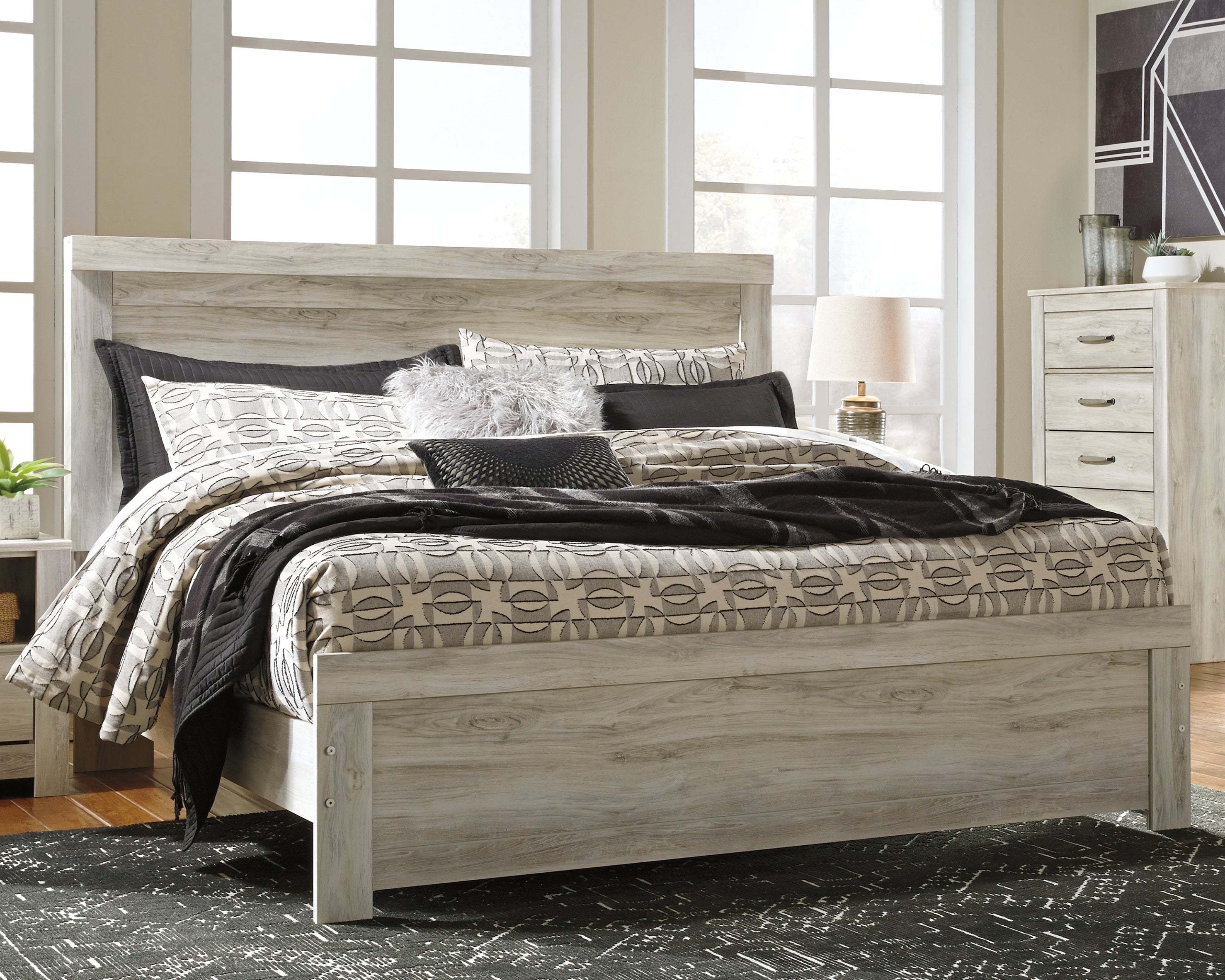 Lullora Furniture - Ashley Furniture - Bellaby Bedroom - King Panel Bed / Whitewash - B331B8