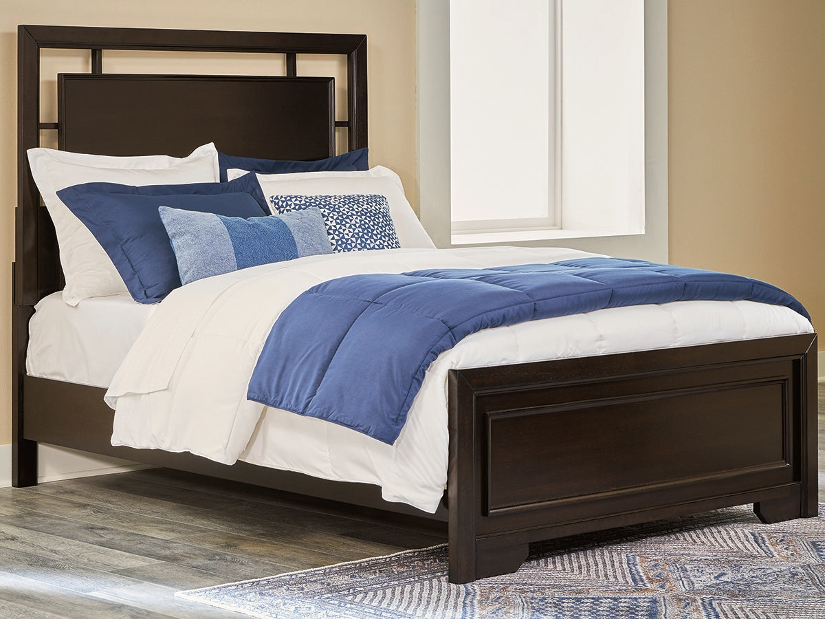 Lullora Furniture - Ashley Furniture - Covetown Bedroom - Full Panel Bed / Dark Brown - B441B4