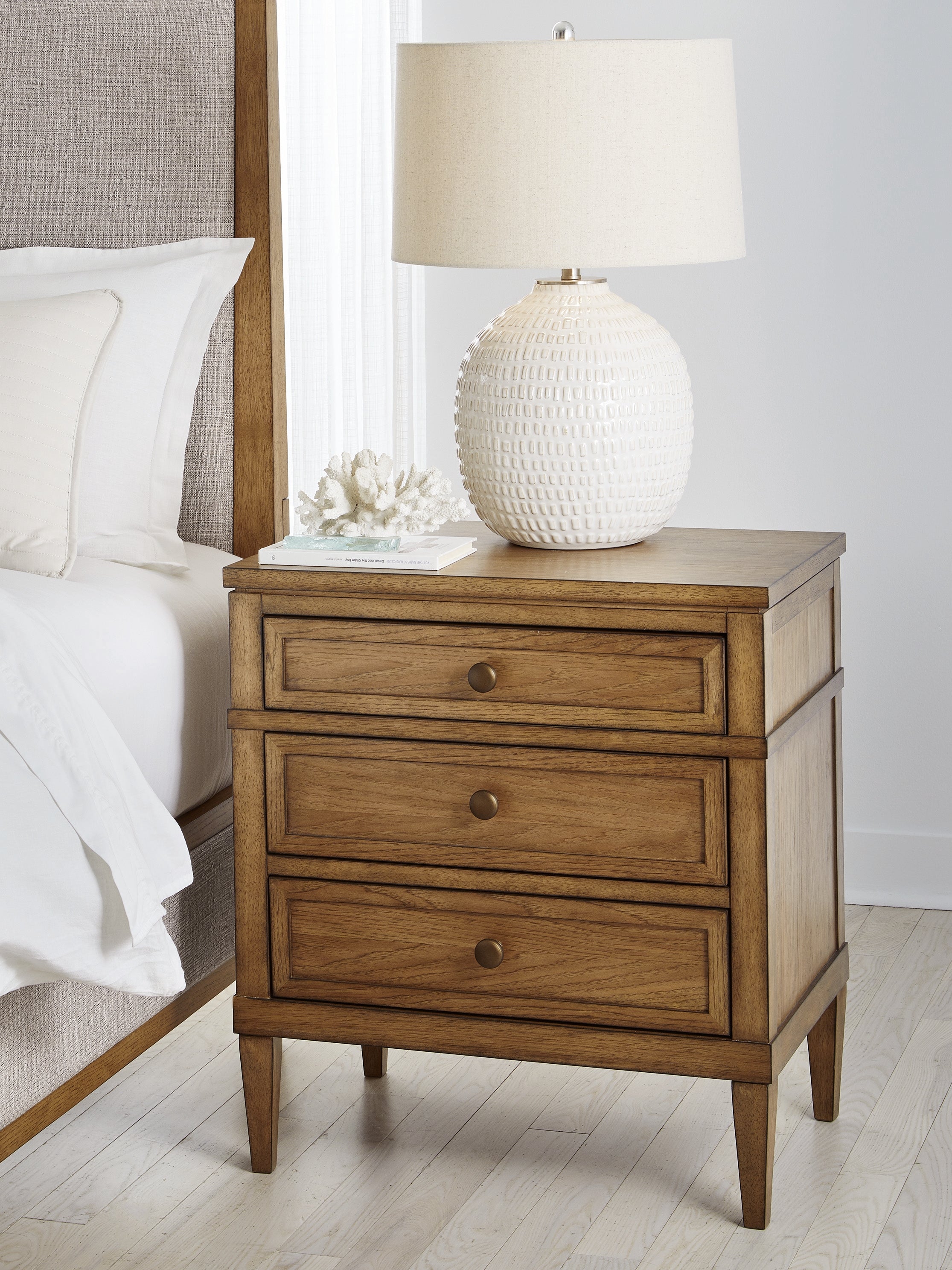 Lullora Furniture - Ashley Furniture - Sharlance Bedroom - Three Drawer Night Stand / Brown - B895-93