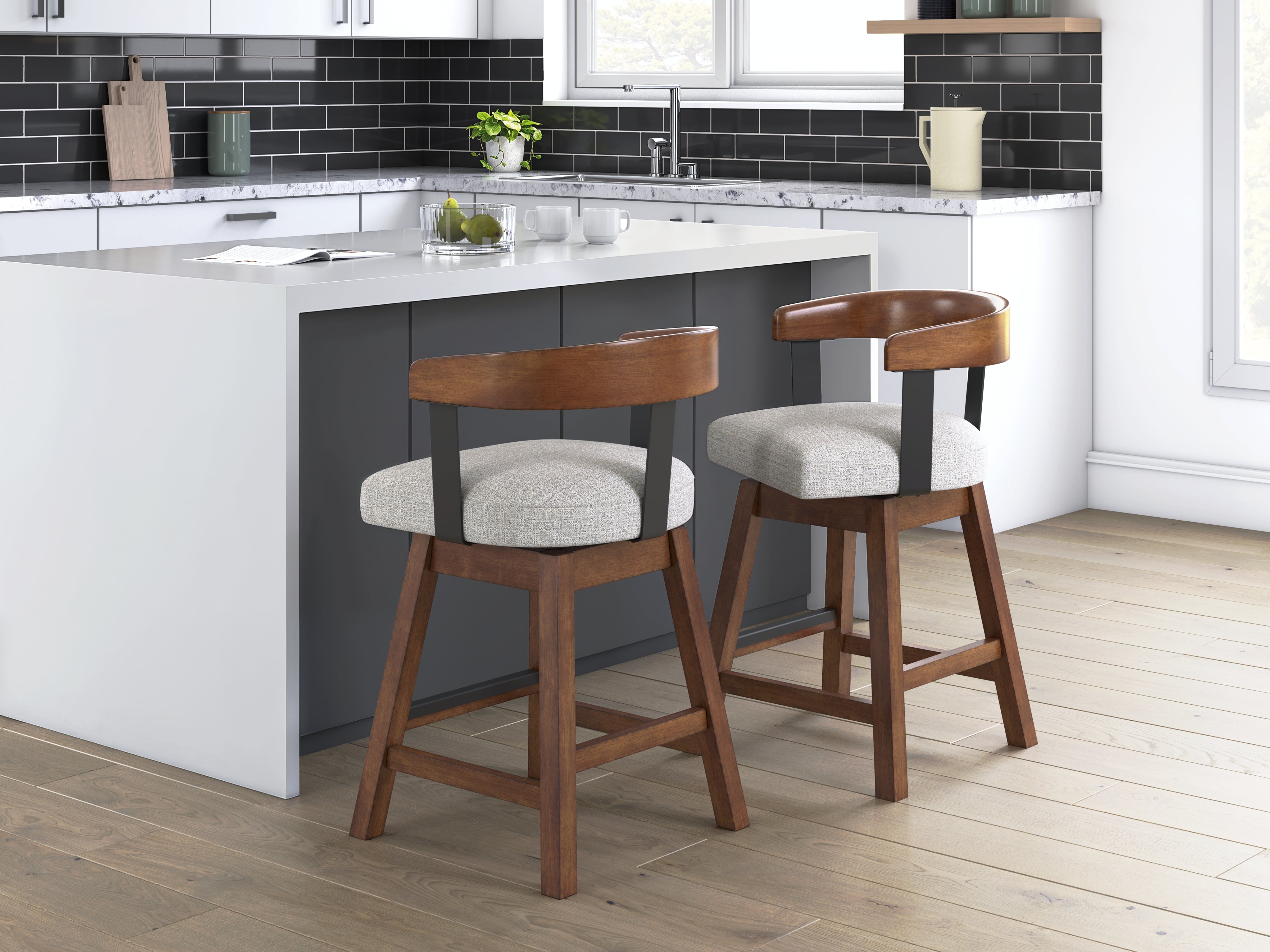 Lullora Furniture - Ashley Furniture - Ralene Dining Room - Counter Height Barstool (Set of 2) / Medium Brown - D594-224X2
