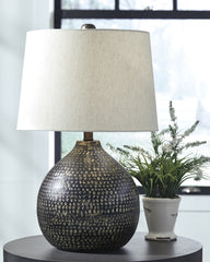 Lullora Furniture - Ashley Furniture - Maire Lighting - Table Lamp (Set of 2) / Black/Gold Finish - L207294X2