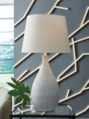 Lullora Furniture - Ashley Furniture - Wyattford Lighting - Metal Table Lamp (1/CN) / White/Black - L207614