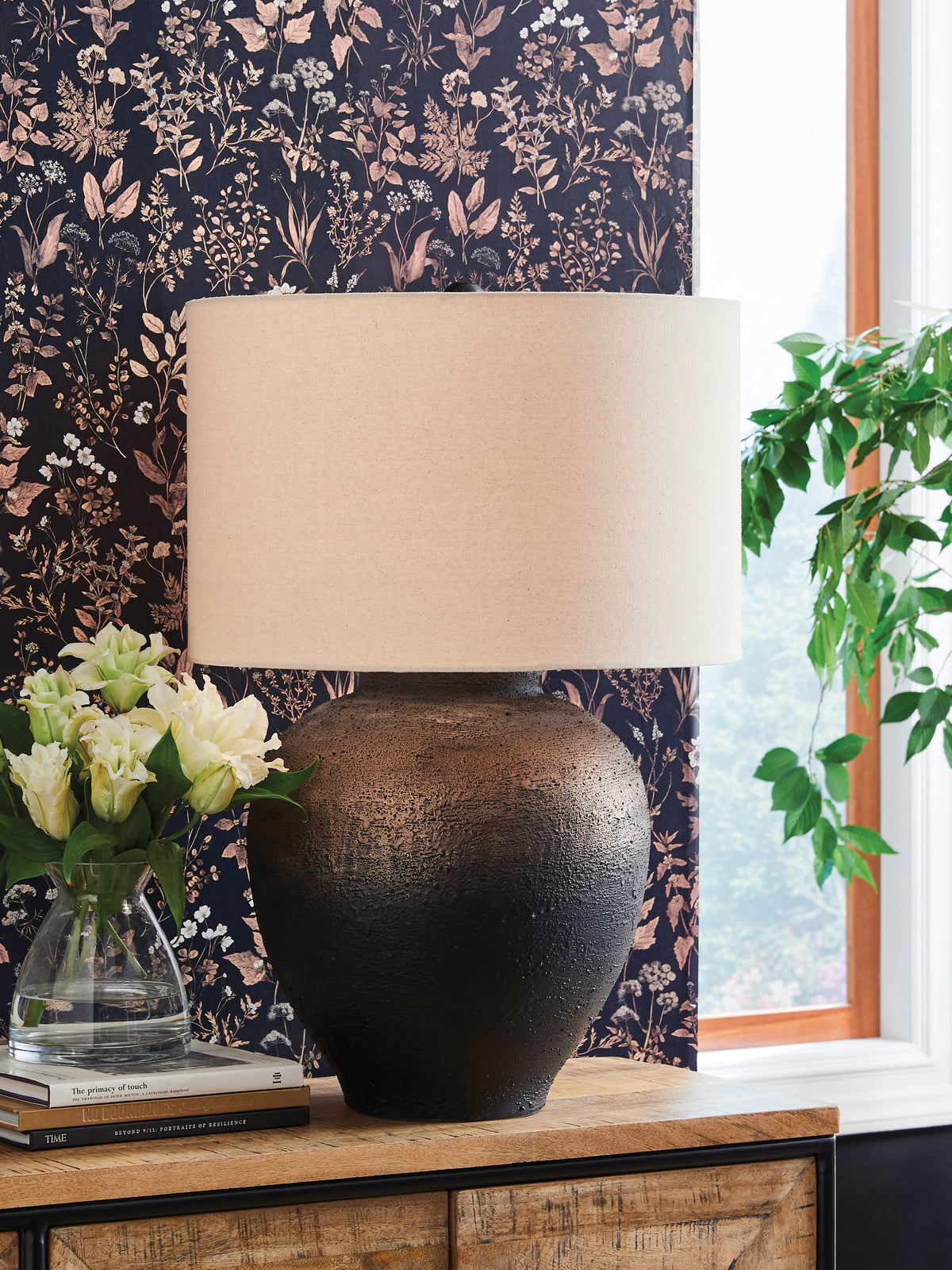Lullora Furniture - Ashley Furniture - Newgerhard Lighting - Metal Table Lamp (1/CN) / Brown/Black - L207644