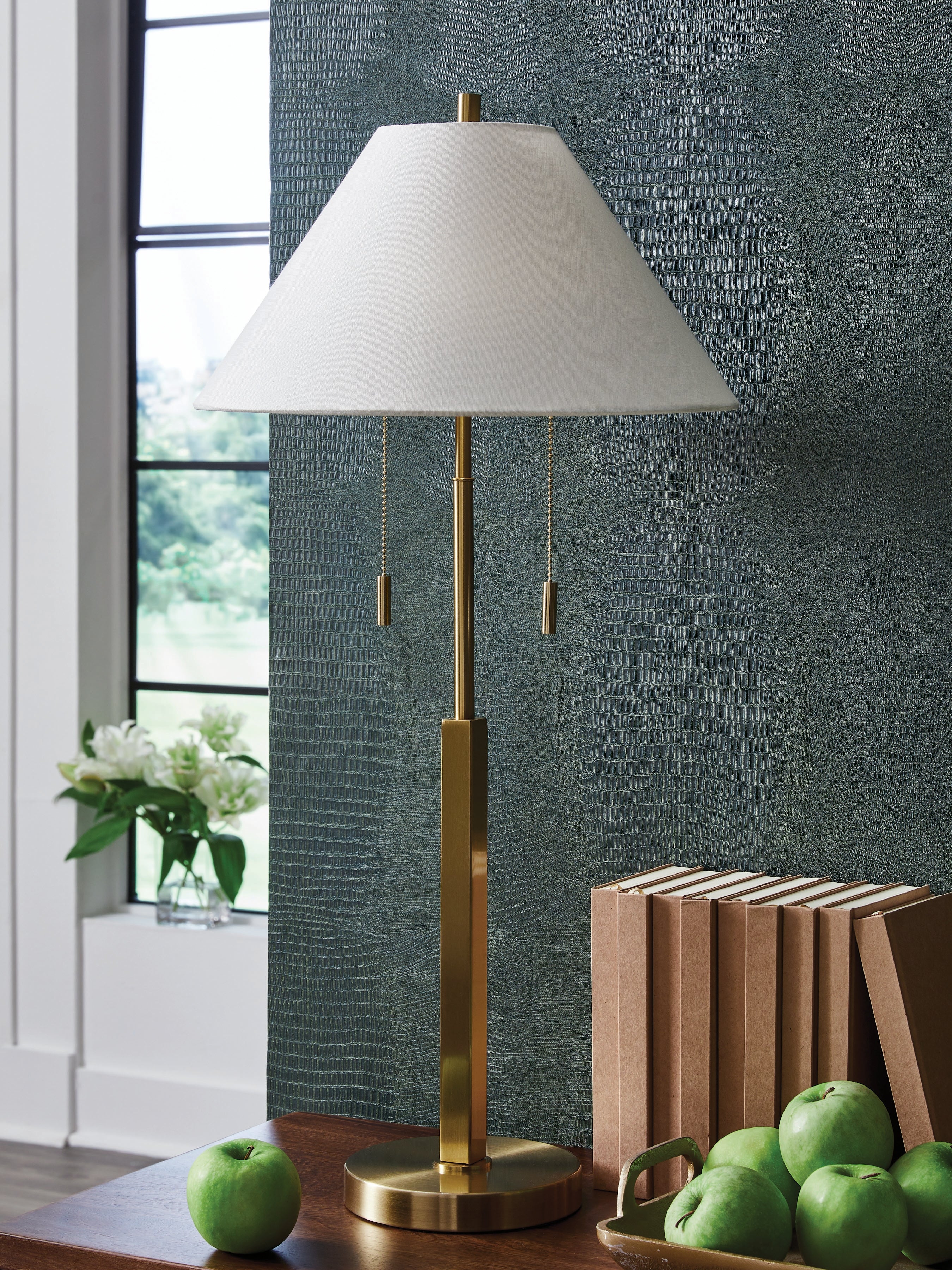 Lullora Furniture - Ashley Furniture - Haigwood Lighting - Metal Table Lamp (1/CN) / Gold Finish - L208474