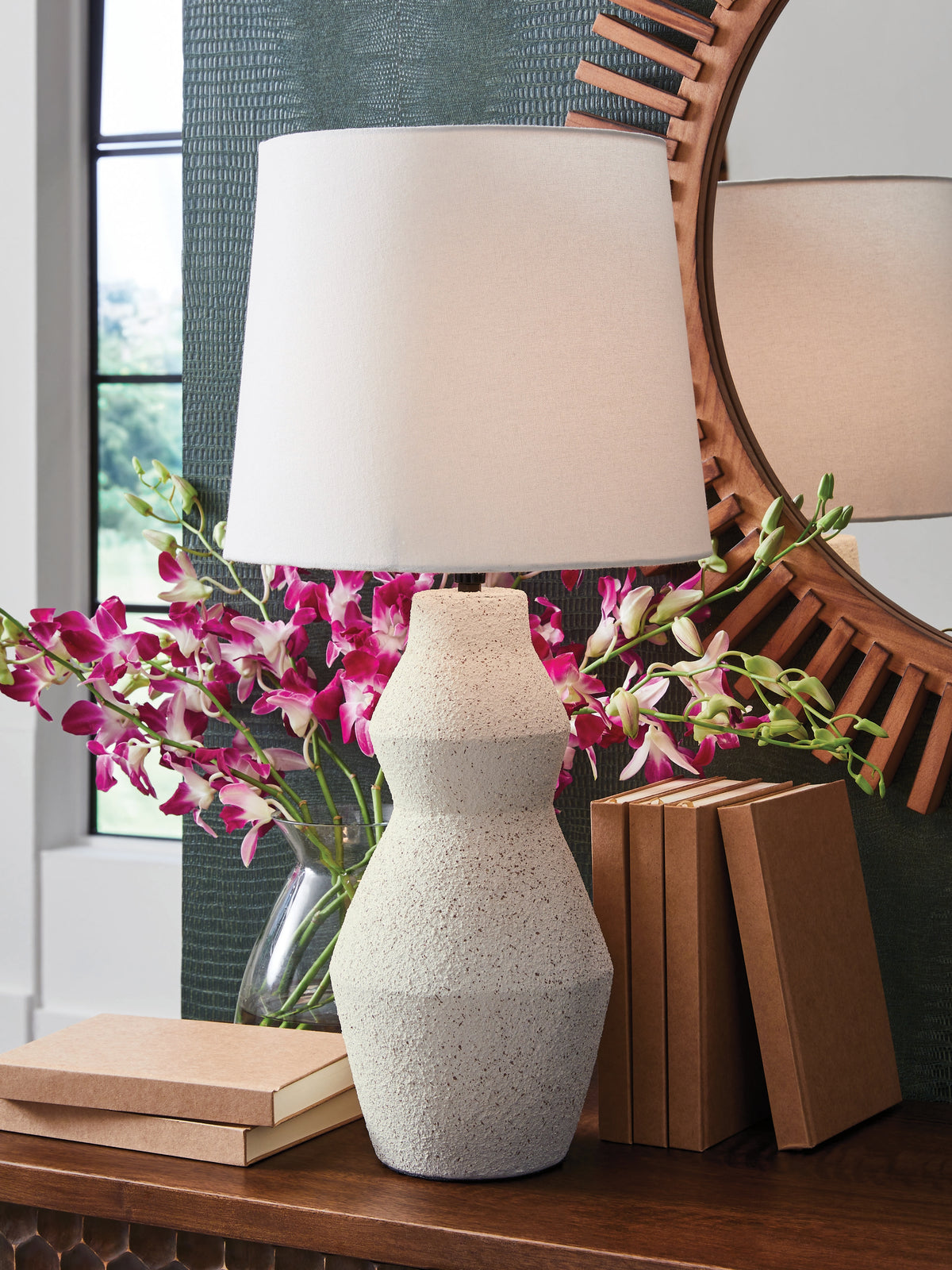 Lullora Furniture - Ashley Furniture - Dawthorne Lighting - Paper Table Lamp (1/CN) / Cream - L236034