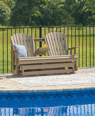 Lullora Furniture - Ashley Furniture - Hyland wave Outdoor - Rectangular Cocktail Table / Driftwood - P114-701