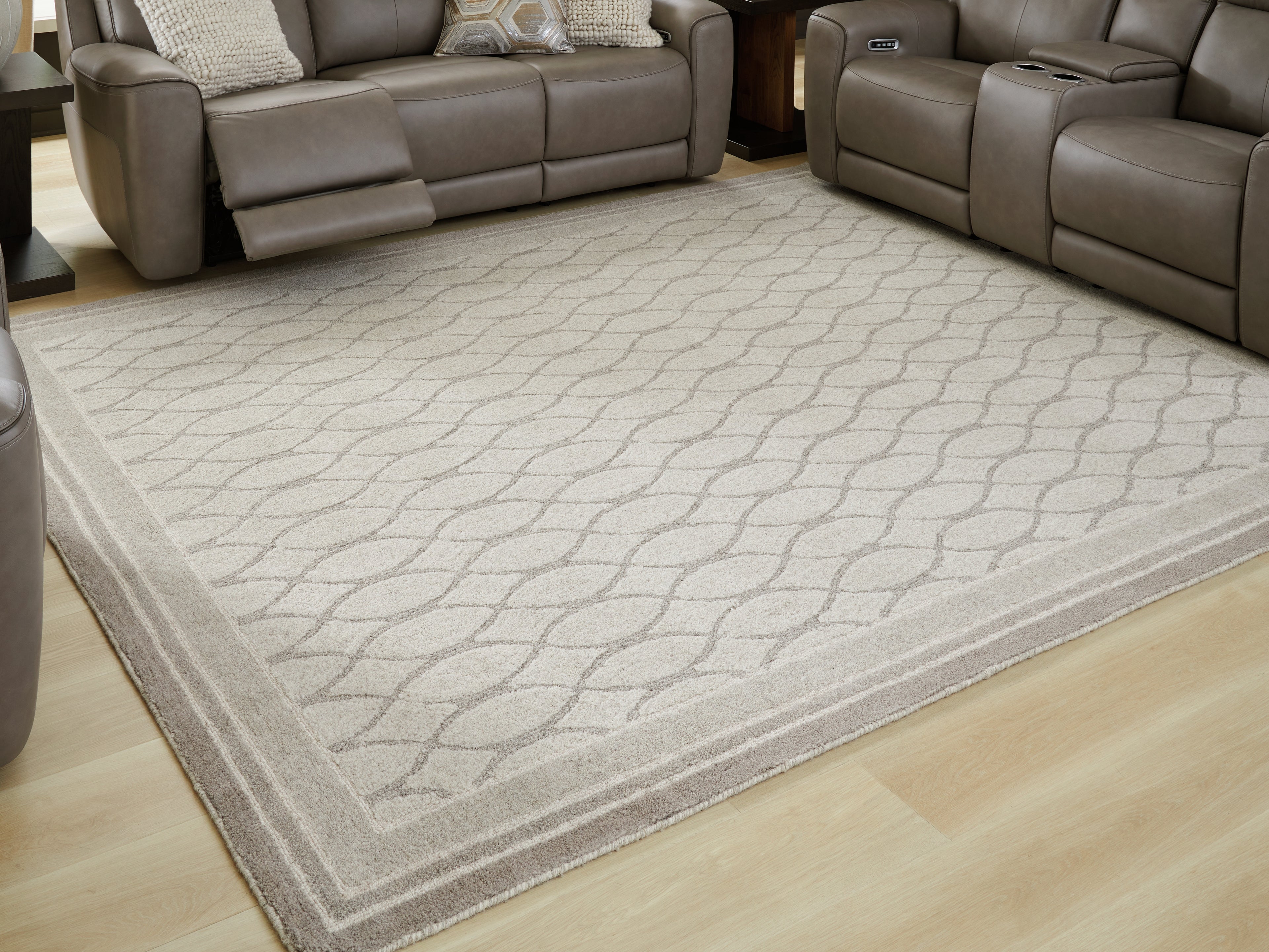 Lullora Furniture - Ashley Furniture - Wimney Rug - Large Rug / Gray - R407281