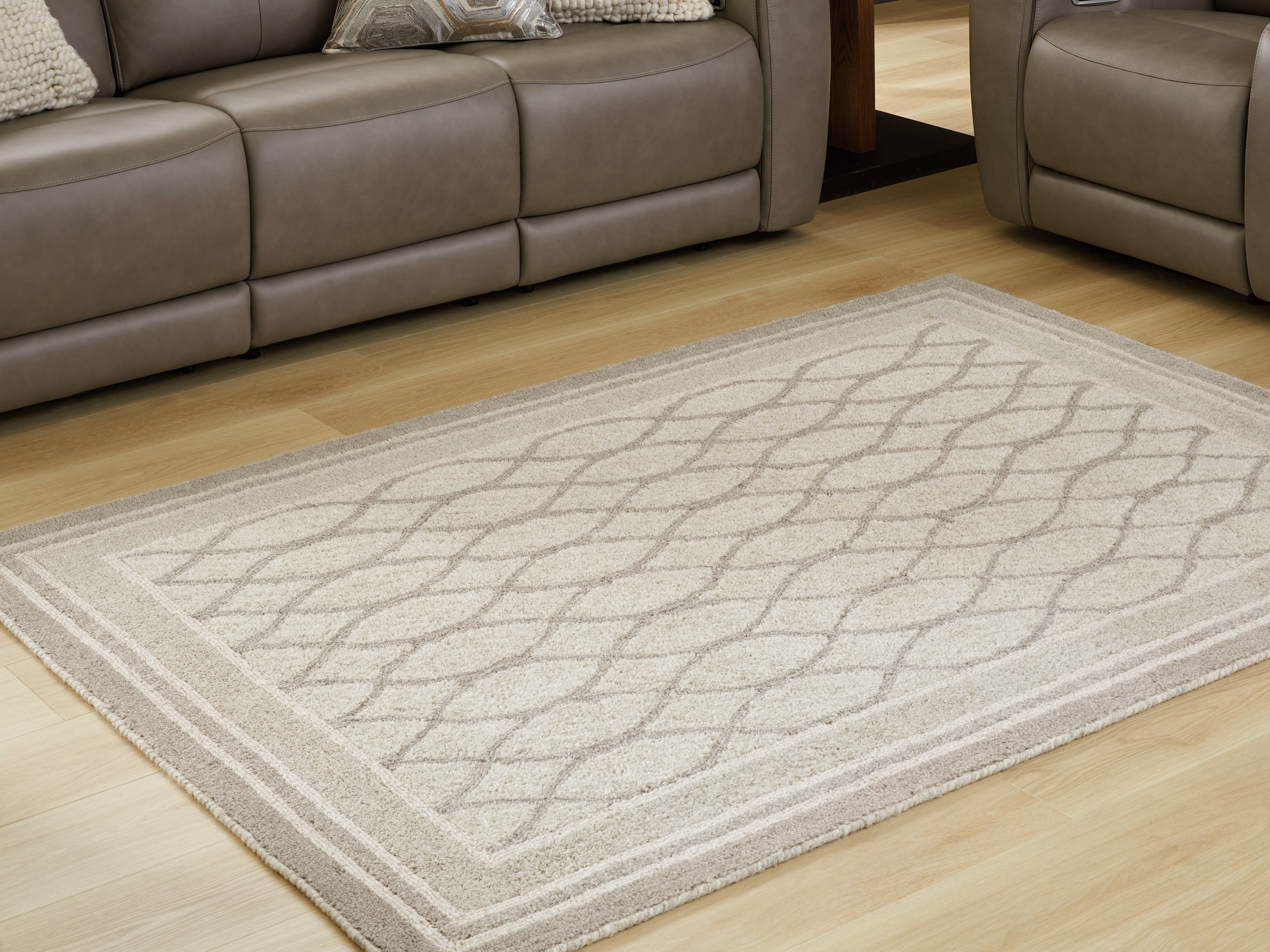 Lullora Furniture - Ashley Furniture - Wimney Rug - Large Rug / Gray - R407281