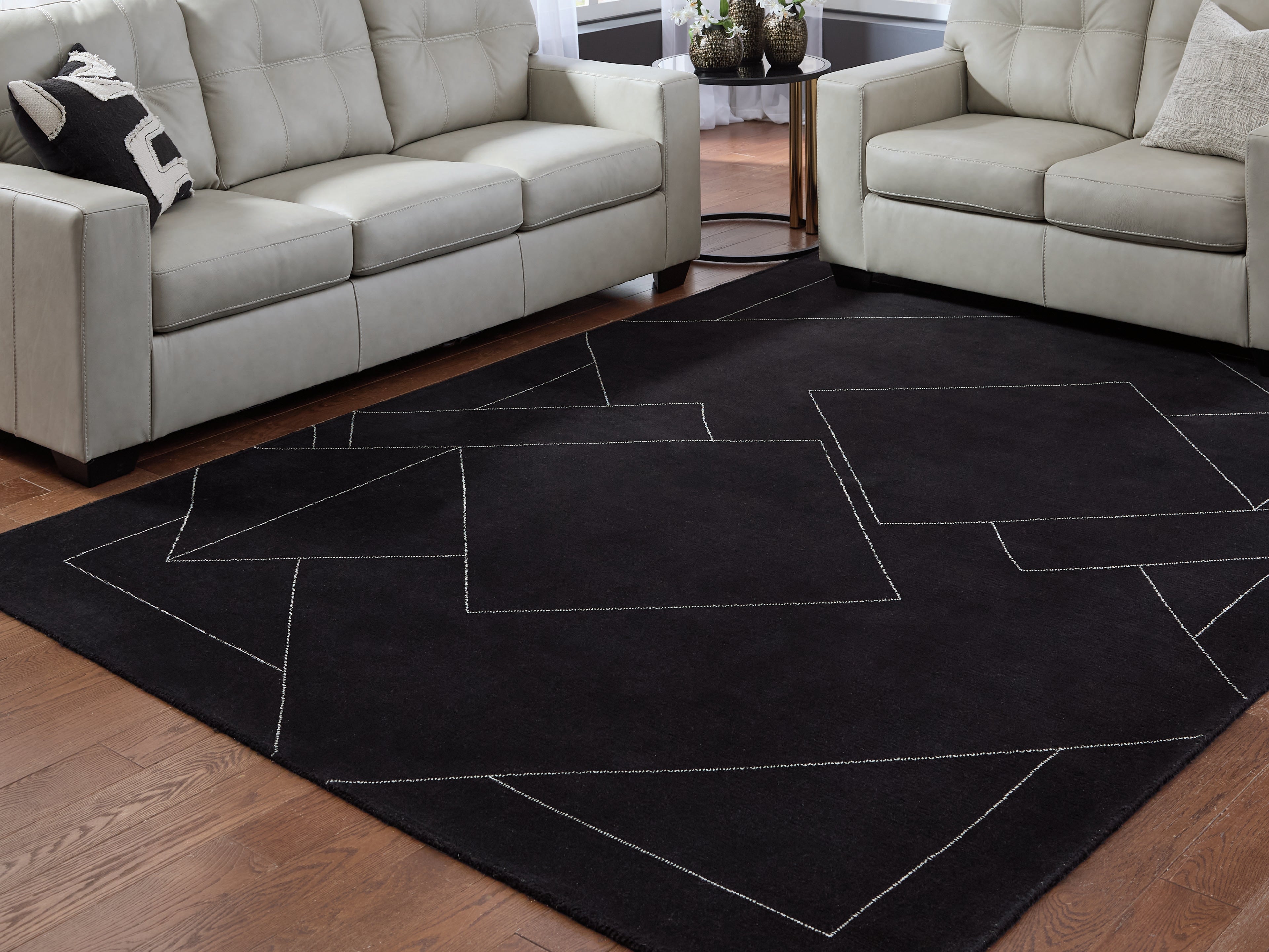 Lullora Furniture - Ashley Furniture - Marav Rug - 7'8" x 10' Area Rug / Black/White - R407531